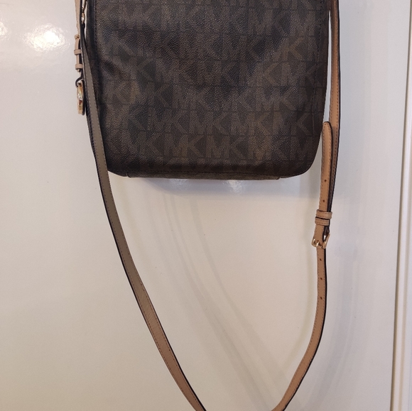 Michael Kors Crossbody Brown Bag - Picture 4 of 5